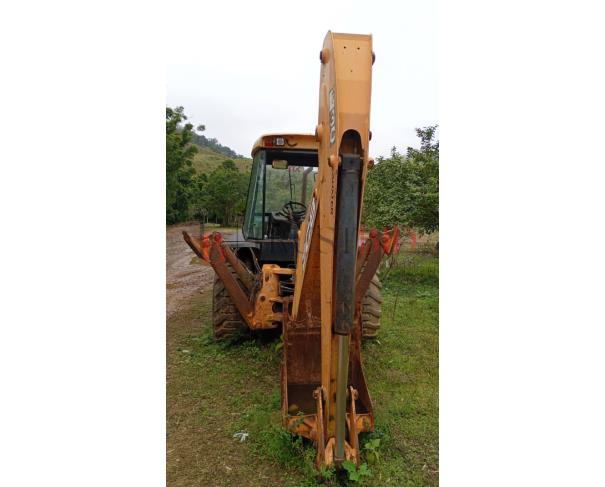 Foto de RETROESCAVADEIRA – JCB