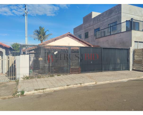 Foto de LOTE 09 | CASA - ALVORADA - PATOS DE MINAS/MG
