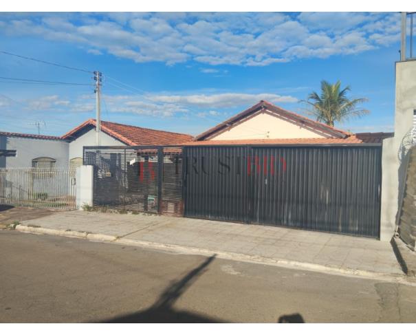 Foto de LOTE 09 | CASA - ALVORADA - PATOS DE MINAS/MG
