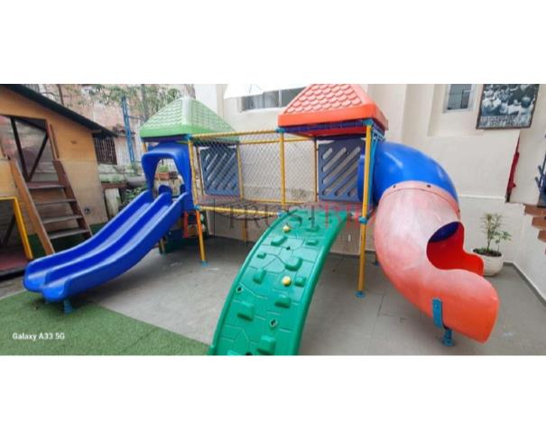 Foto de LOTE 15 | ITENS DIVERSOS | COMPUTADORES, IMPRESSORAS, BRINQUEDOS, GELADEIRA E MICROONDAS