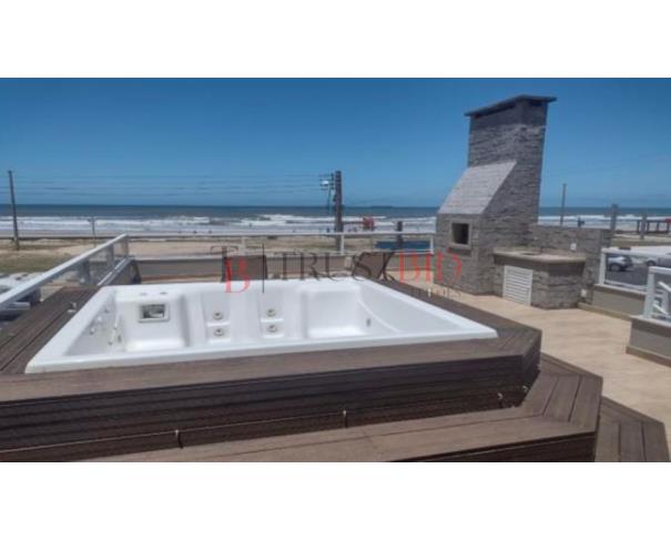 Foto de LOTE 05 | CASA - CENTRO - TRAMANDAÍ/RS