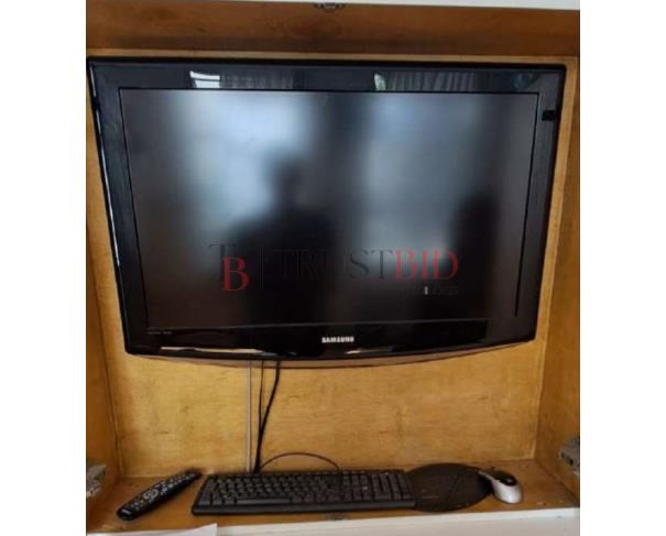 Foto de LOTE 15 | ITENS DIVERSOS | COMPUTADORES, IMPRESSORAS, BRINQUEDOS, GELADEIRA E MICROONDAS