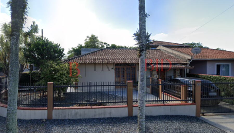 CASA | JARDIM IRIRIÚ - JOINVILLE/SC LEILÃO DE IMÓVEIS, localizado em Joinville - SC