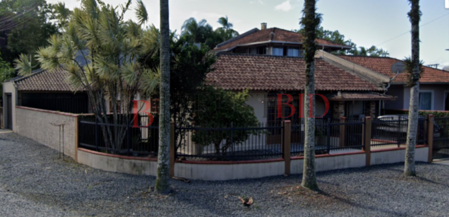 CASA | JARDIM IRIRIÚ - JOINVILLE/SC LEILÃO DE IMÓVEIS, localizado em Joinville - SC